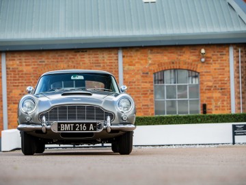 Aston Martin DB5 Jamesa Bonda do kupienia
